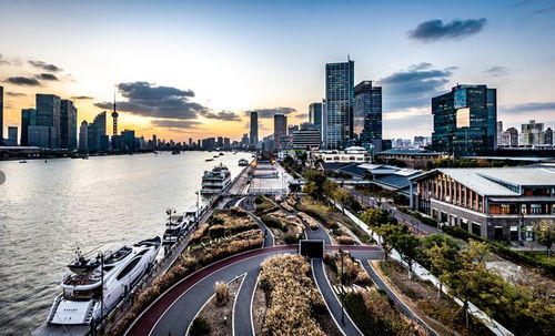 前11月全國房地產(chǎn)開發(fā)投資達(dá)12.13萬億元 市場調(diào)整期的數(shù)據(jù)解讀與未來展望